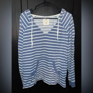 Women’s Anthropologie sweatshirt